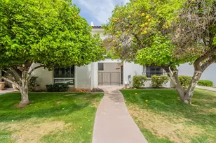 7640 E Minnezona Ave, Scottsdale, AZ 85251 - Photo 1