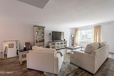 7640 E Minnezona Avenue, Scottsdale, AZ 85251 - Photo 6
