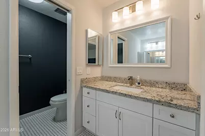 7640 E Minnezona Avenue, Scottsdale, AZ 85251 - Photo 12