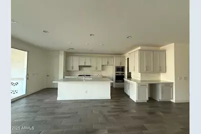 17168 W Middlebury Street, Surprise, AZ 85388 - Photo 6
