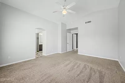 18619 N 40th Place, Phoenix, AZ 85050 - Photo 12