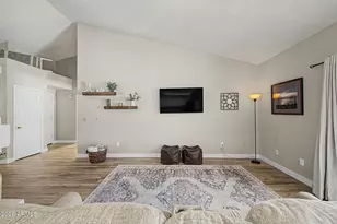 801 E Braeburn Dr, Phoenix, AZ 85022 - Photo 18