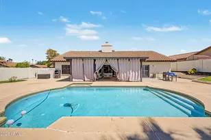 801 E Braeburn Dr, Phoenix, AZ 85022 - Photo 38