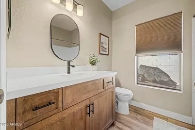801 E Braeburn Drive, Phoenix, AZ 85022 - Photo 22
