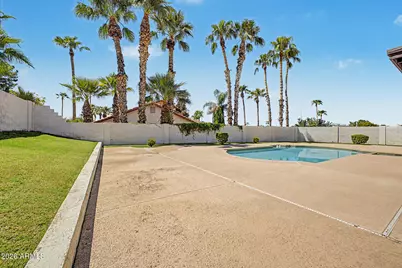 801 E Braeburn Drive, Phoenix, AZ 85022 - Photo 36