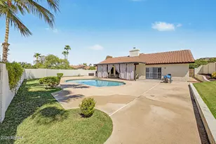 801 E Braeburn Dr, Phoenix, AZ 85022 - Photo 42