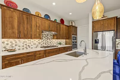 16827 W Catalina Drive, Goodyear, AZ 85395 - Photo 18