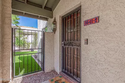 8641 S 51st Street #2, Phoenix, AZ 85044 - Photo 2