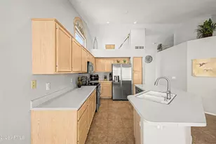 1352 W Sparrow Dr, Chandler, AZ 85286 - Photo 6