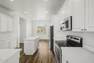 6893 S Black Hills Way, Chandler, AZ 85249 - Photo 18