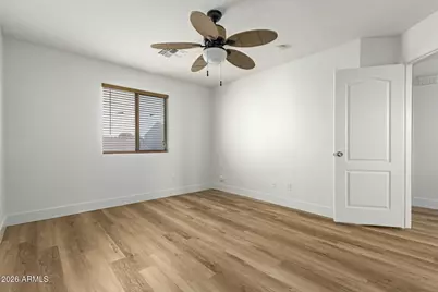 7007 W Mercer Lane, Peoria, AZ 85345 - Photo 8