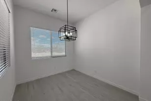 24022 N 197th Dr, Surprise, AZ 85387 - Photo 8