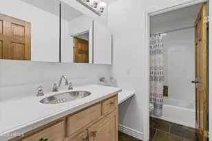 14018 N Coral Gables Dr, Phoenix, AZ 85023 - Photo 38