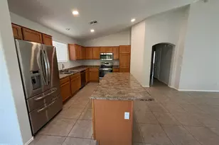 13925 W Mauna Loa Ln, Surprise, AZ 85379 - Photo 4