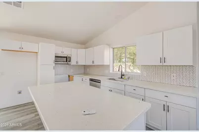 18140 N 92nd Lane, Peoria, AZ 85382 - Photo 12