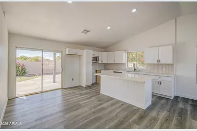 18140 N 92nd Lane, Peoria, AZ 85382 - Photo 10
