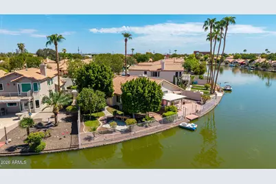 11049 W Crimson Lane, Avondale, AZ 85323 - Photo 2