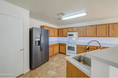 1900 W 19th Avenue, Apache Junction, AZ 85120 - Photo 12