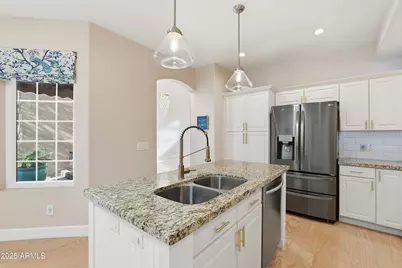 9034 W Port Royale Lane, Peoria, AZ 85381 - Photo 8