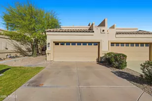 9034 W Port Royale Ln, Peoria, AZ 85381 - Photo 2