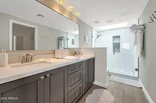 2939 E Rose Ln, Phoenix, AZ 85016 - Photo 14