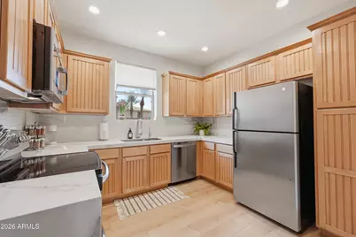 17850 N 68th Street #1010, Phoenix, AZ 85054 - Photo 2