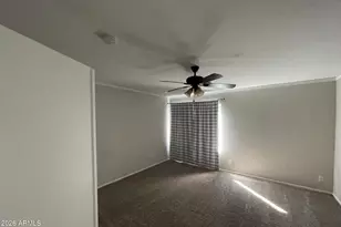 10925 W Kaler Dr, Glendale, AZ 85307 - Photo 12