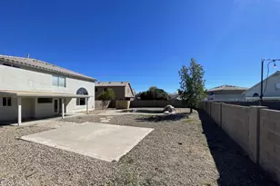 10925 W Kaler Dr, Glendale, AZ 85307 - Photo 28