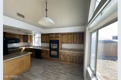 10925 W Kaler Drive, Glendale, AZ 85307 - Photo 4