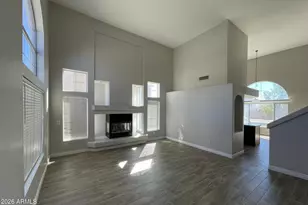 10925 W Kaler Dr, Glendale, AZ 85307 - Photo 2