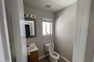 10925 W Kaler Dr, Glendale, AZ 85307 - Photo 10