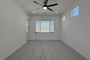 24034 N 197th Dr, Surprise, AZ 85387 - Photo 12