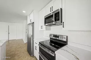 2910 W Sandra Terrace, Phoenix, AZ 85053 - Photo 16