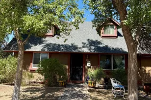 898 E Oakland St, Chandler, AZ 85225 - Photo 1