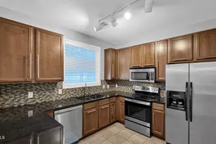 3856 E Gideon Wy, Gilbert, AZ 85296 - Photo 10