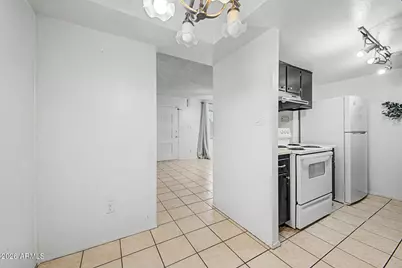 14221 N 54th Drive, Glendale, AZ 85306 - Photo 6