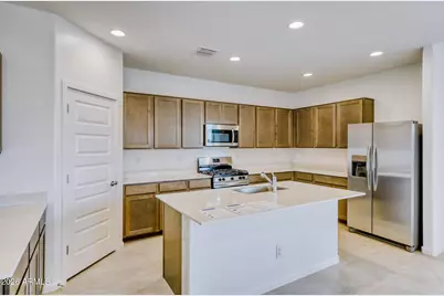 30266 W Wild Hazel Drive, Buckeye, AZ 85396 - Photo 4
