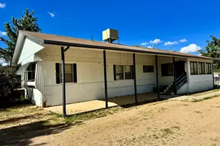 18233 S John Fry Ave, Peeples Valley, AZ 86332 - Photo 24