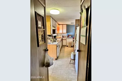 18233 S John Fry Avenue, Peeples Valley, AZ 86332 - Photo 6