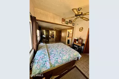 18233 S John Fry Avenue, Peeples Valley, AZ 86332 - Photo 14