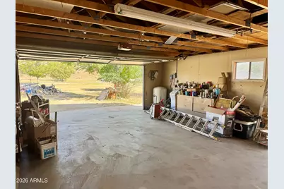 18233 S John Fry Avenue, Peeples Valley, AZ 86332 - Photo 22