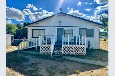 18233 S John Fry Avenue, Peeples Valley, AZ 86332 - Photo 1
