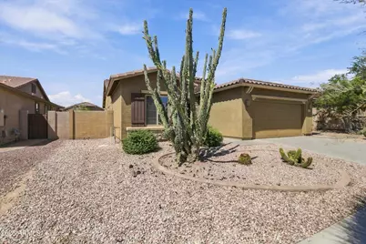 24072 N 164th Avenue, Surprise, AZ 85387 - Photo 2
