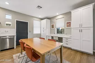 826 N 11th Ave, Phoenix, AZ 85007 - Photo 10