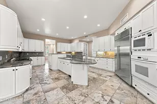 5881 W Del Lago Cir, Glendale, AZ 85308 - Photo 12