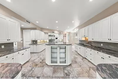 5881 W Del Lago Circle, Glendale, AZ 85308 - Photo 14