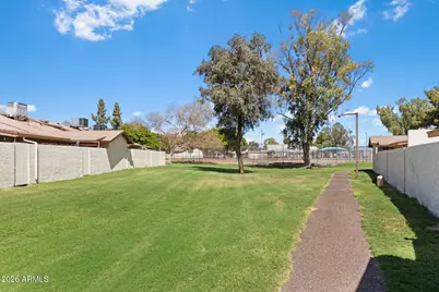 13223 N 25th Drive, Phoenix, AZ 85029 - Photo 38
