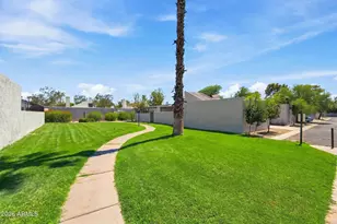 324 E Ambassador Dr, Tempe, AZ 85288 - Photo 50