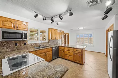 8122 S Palm Drive, Tempe, AZ 85284 - Photo 14