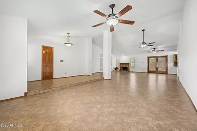 8122 S Palm Drive, Tempe, AZ 85284 - Photo 2